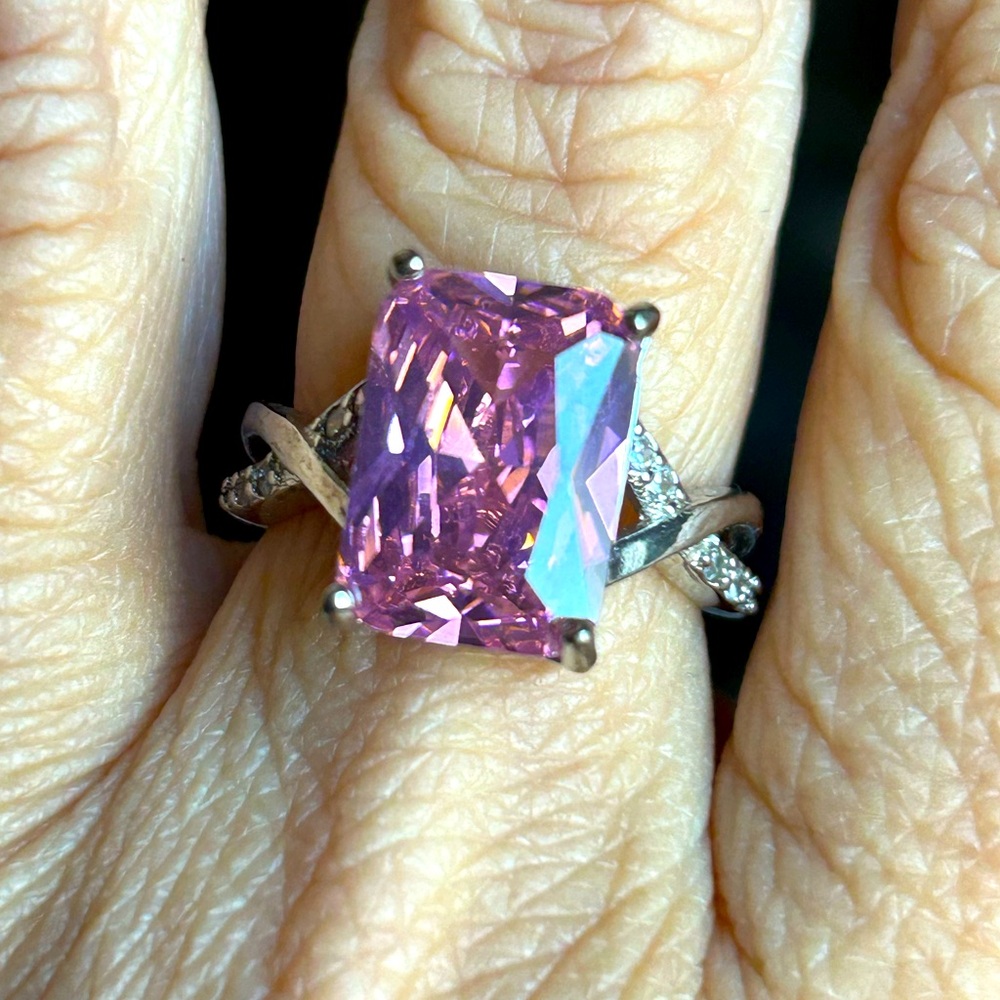 Elegant Pink Gemstone Ring